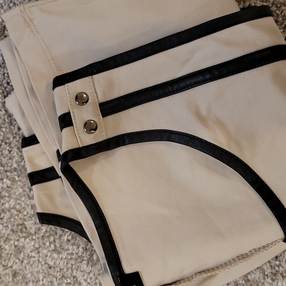 Le Chateau fitted top - Picture 7 of 7